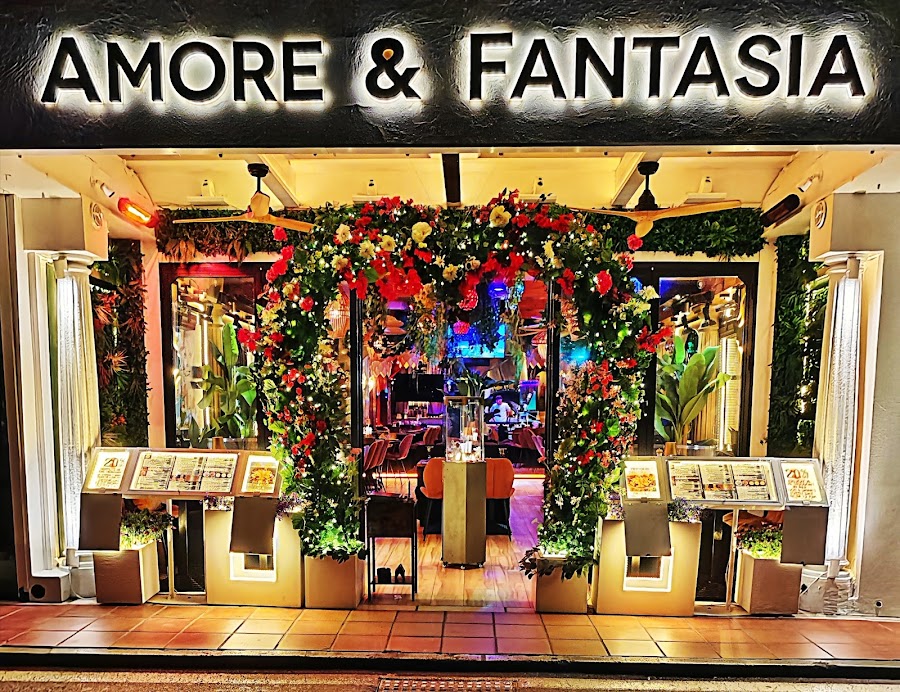 AMORE E FANTASIA - PUERTO BANÚS