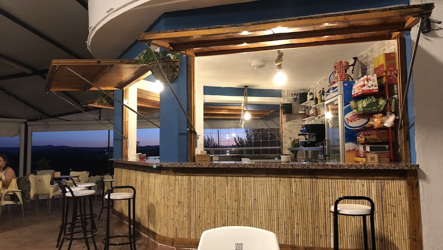 Restaurantes en Cuevas del Campo provincia de Granada