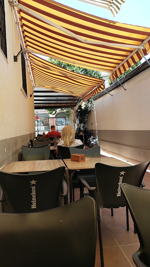Bar Rojas