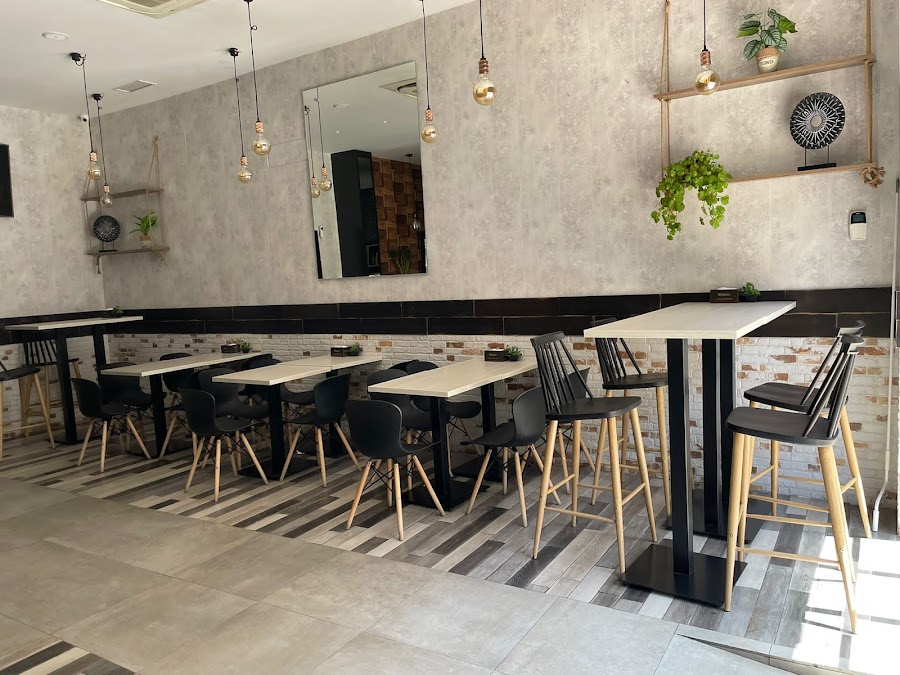 CAFE BAR MORE