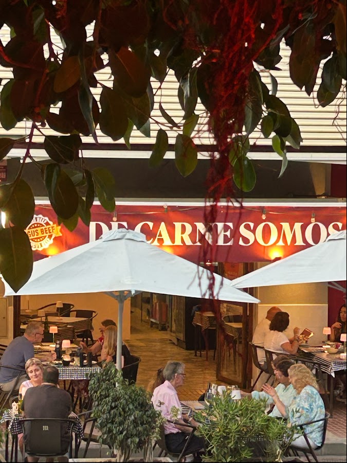 De Carne Somos