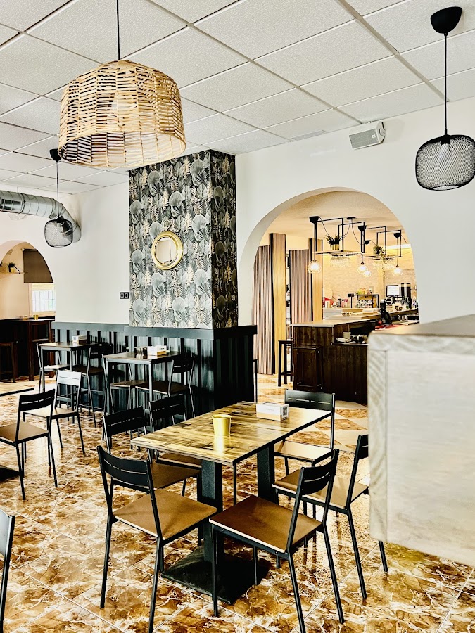 La Taberna, Cafeteria , Bar