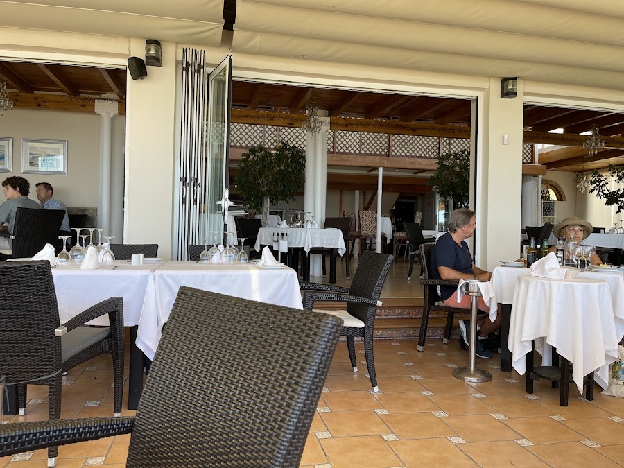 Le Papillon Restaurant & Beach Club Marbella