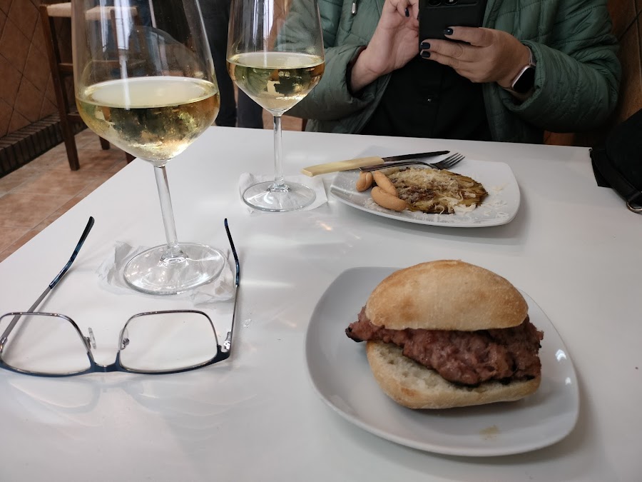 Taberna La Alegría