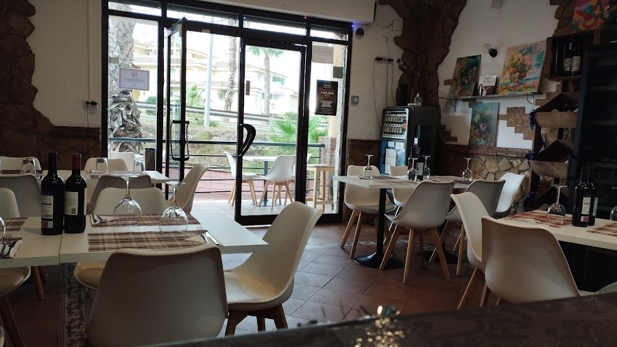 TAVERNA VALENTINO