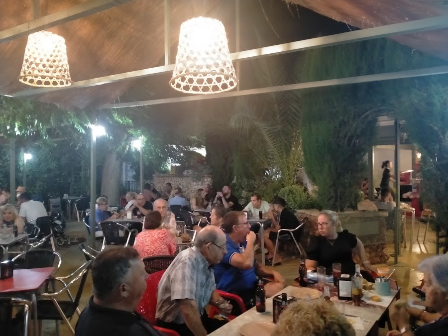 Terraza Punto y Coma