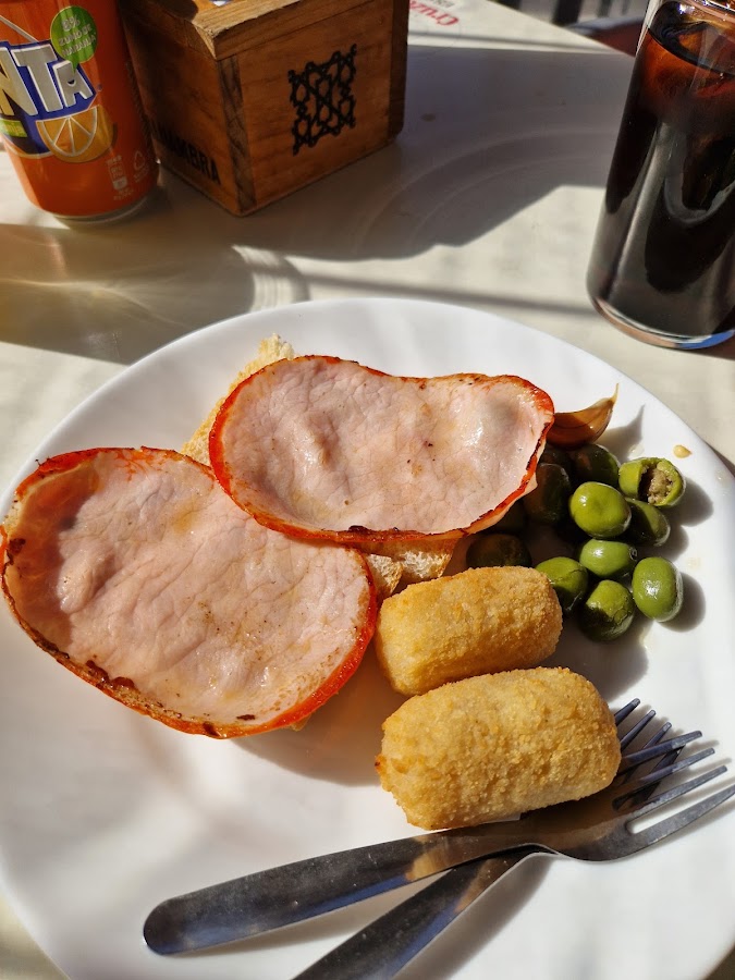 Cafe-Bar Los Faroles