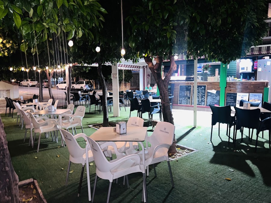 Cafeteria LOS CUBANOS