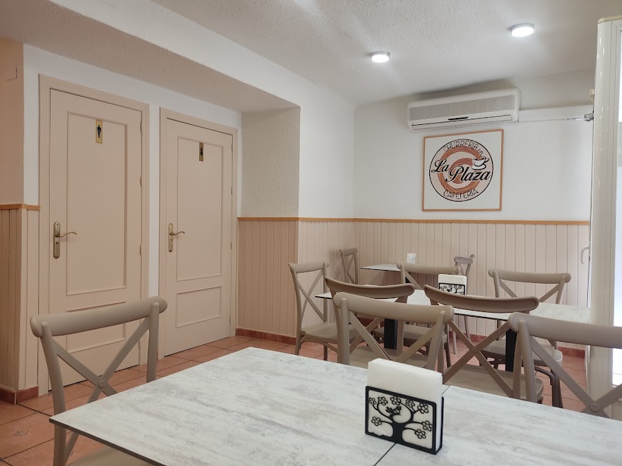 CHURRERÍA-CAFETERÍA LA PLAZA